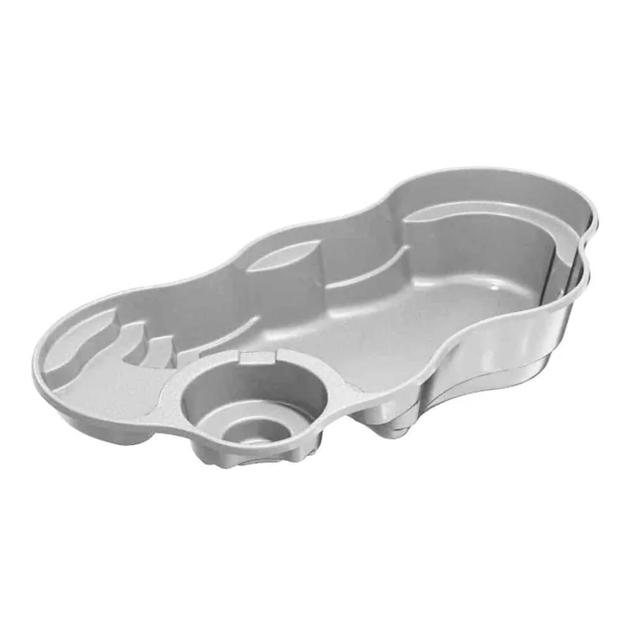 Bermuda 14 Deluxe fiberglass pool shape, a Latham model